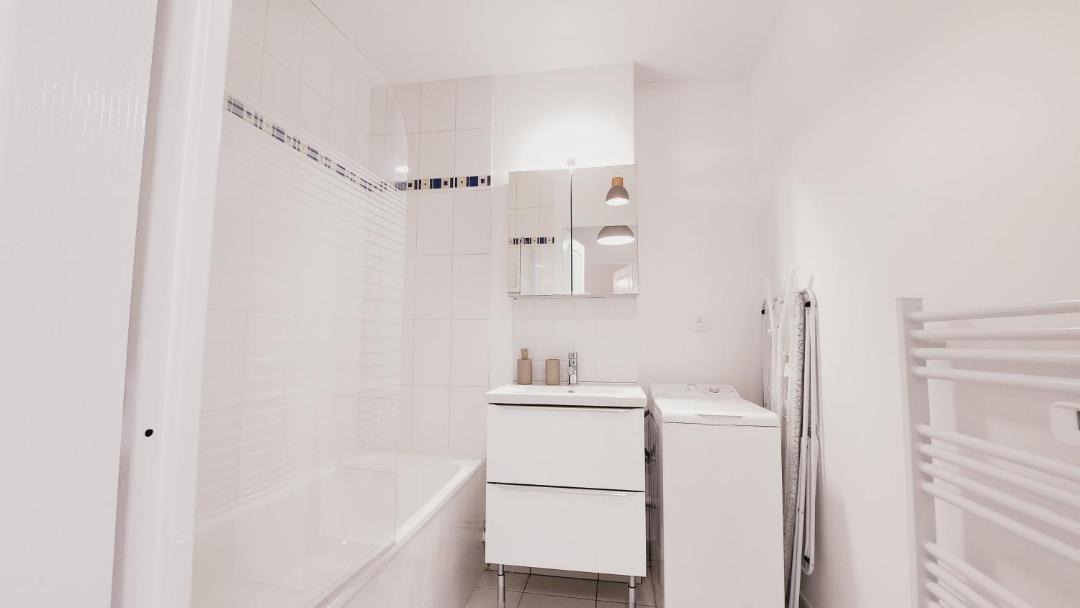 Photo of Bathroom in Centre Ville Rive Gauche