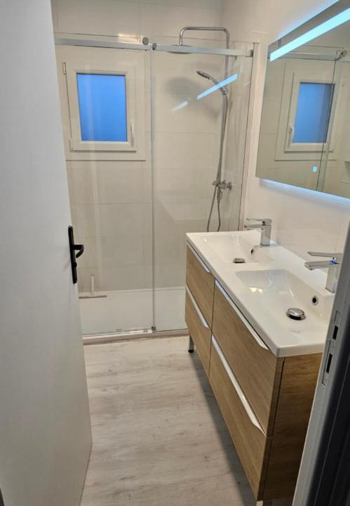 Photo of Bathroom in Plomodiern