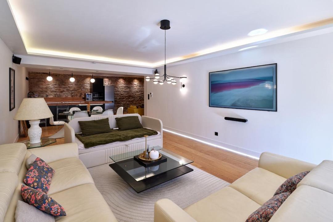 Photo of Livingroom in Poteries