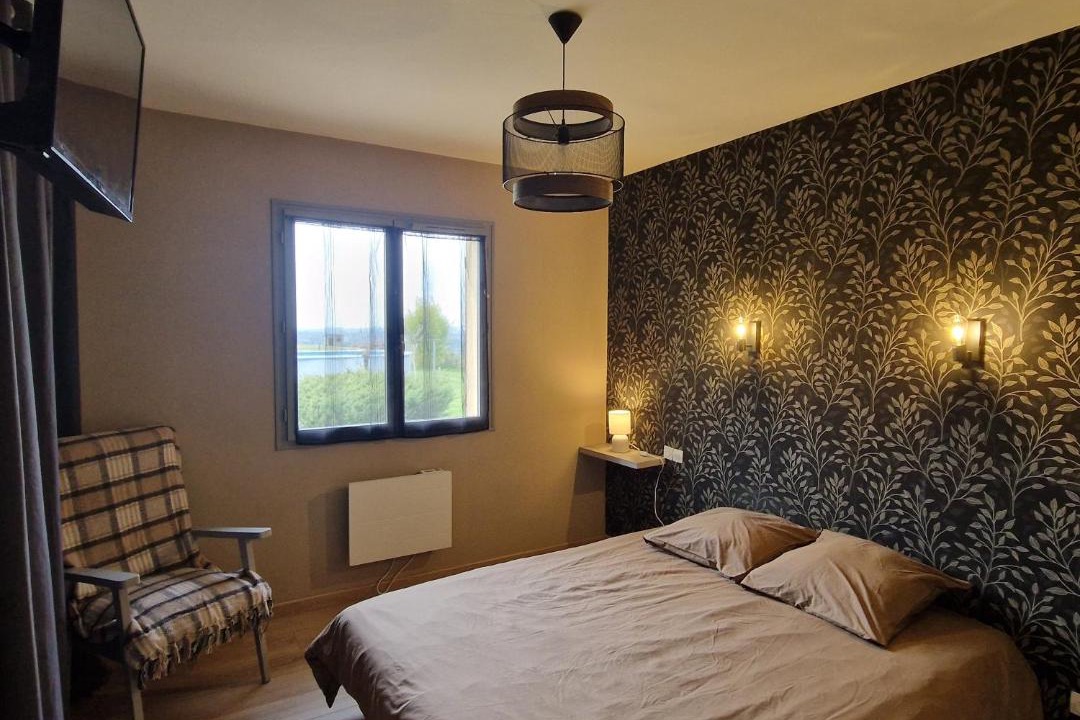 Photo of Bedroom in Saint-Martial-de-Valette