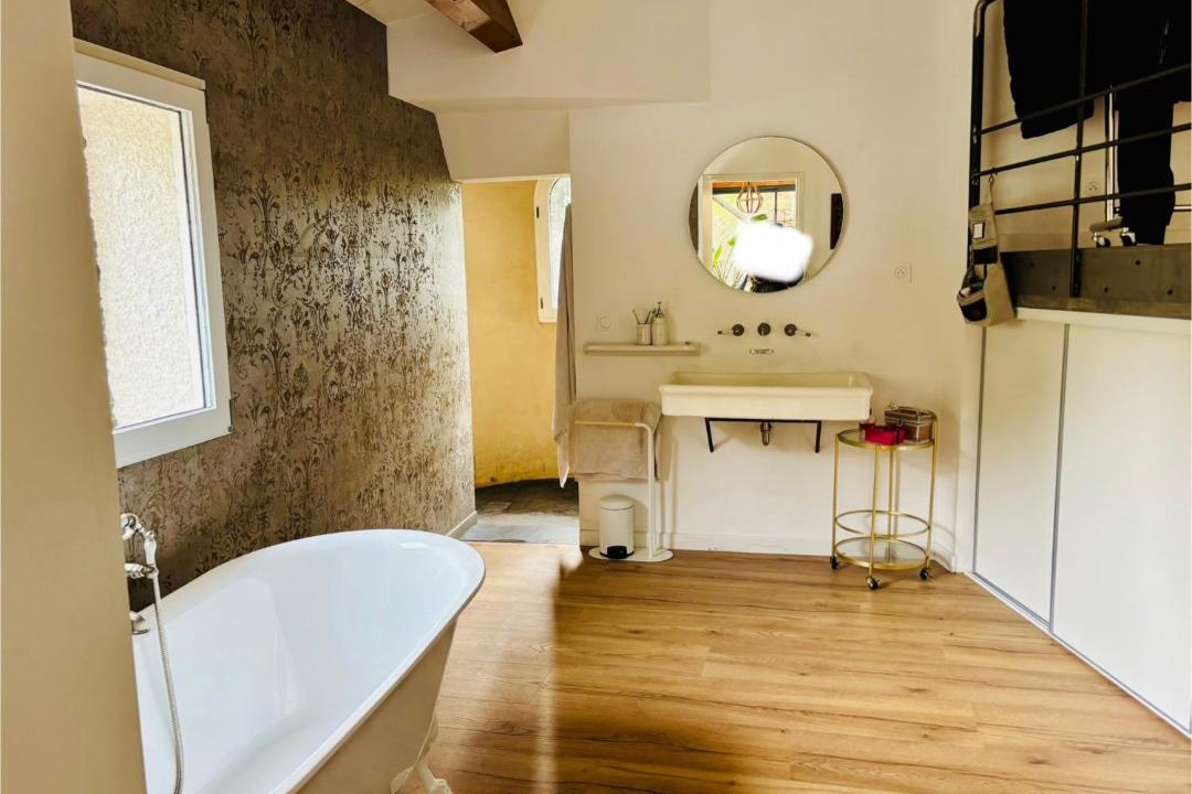 Photo of Bathroom in Quarante