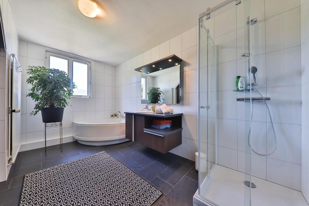 Photo of Bathroom in Munster