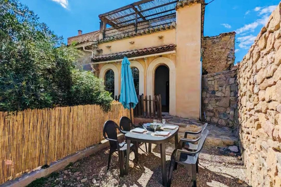 Photo of Patio Balcony in Bize-Minervois