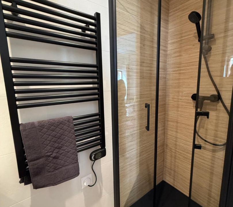 Photo of Bathroom in Jules Ferry - Recamier