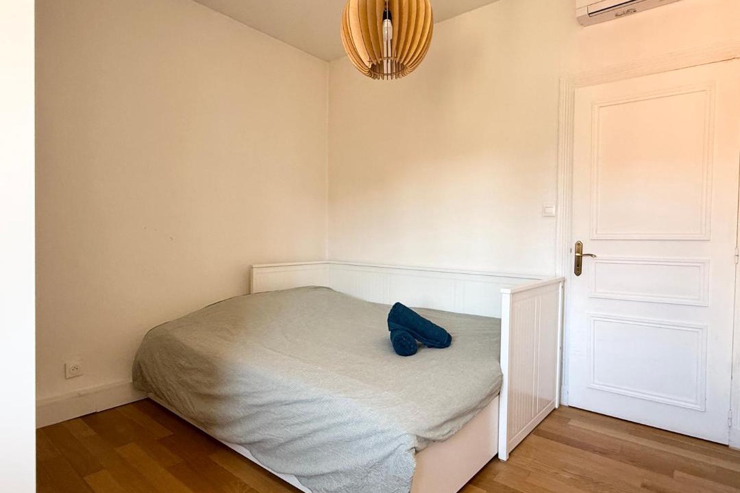 Photo of Bedroom in Carmes