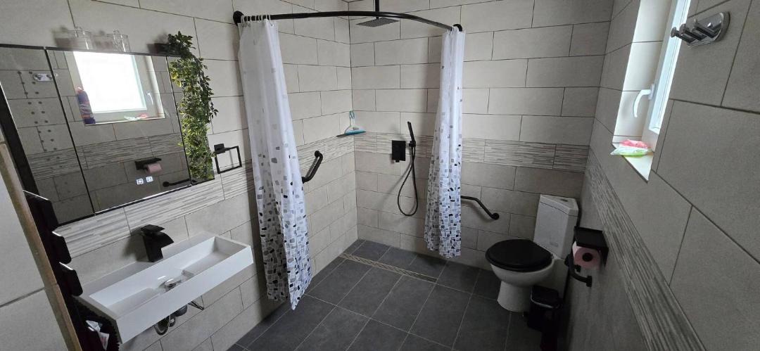 Photo of Bathroom in Chassenon
