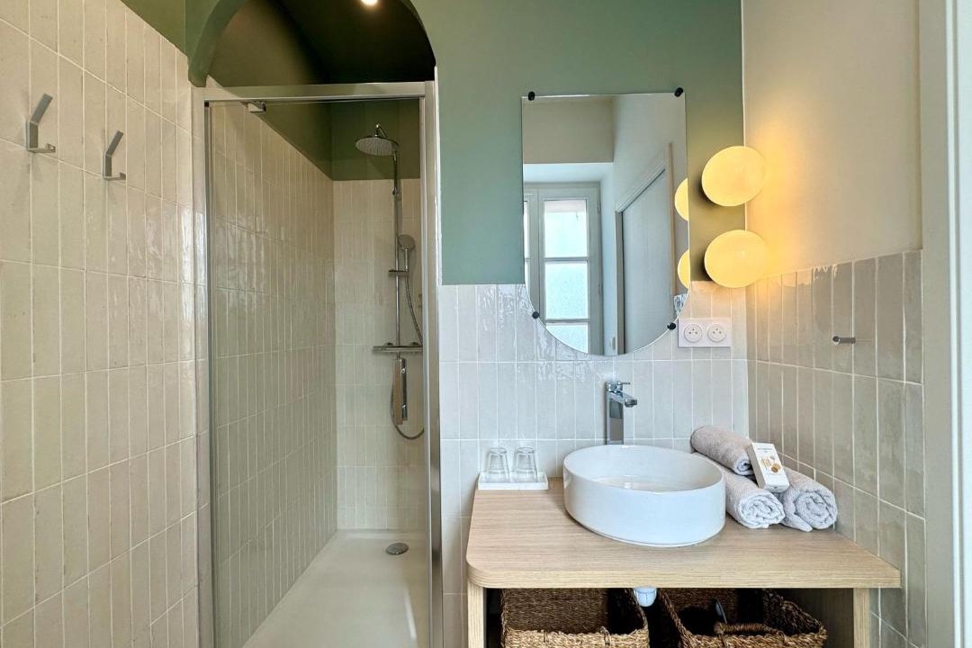 Photo of Bathroom in Voltaire - Saint Amour
