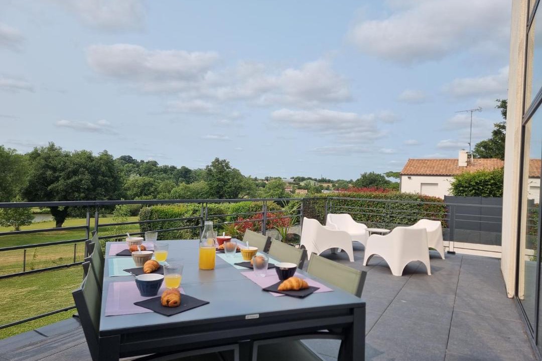 Photo of Patio Balcony in Nesmy