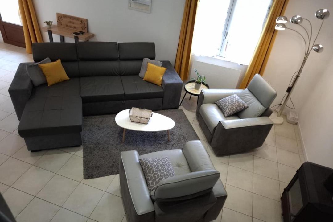 Photo of Livingroom in Hermes
