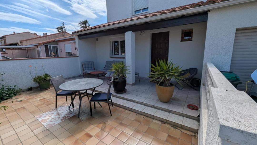 Photo of Patio Balcony in Bompas