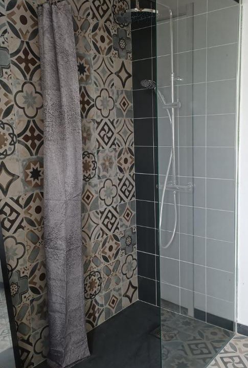 Photo of Bathroom in Lezigne