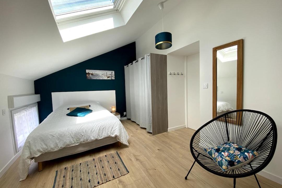 Photo of Bedroom in Saint-Ave