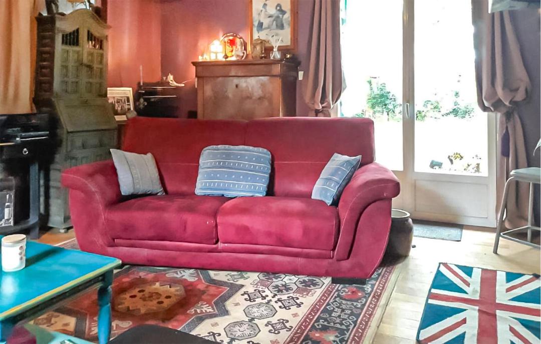Photo of Livingroom in Charritte-de-Bas