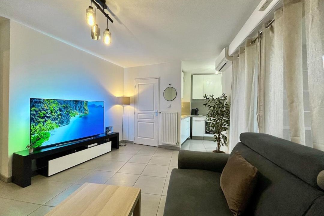 Photo of Livingroom in Decines-Charpieu