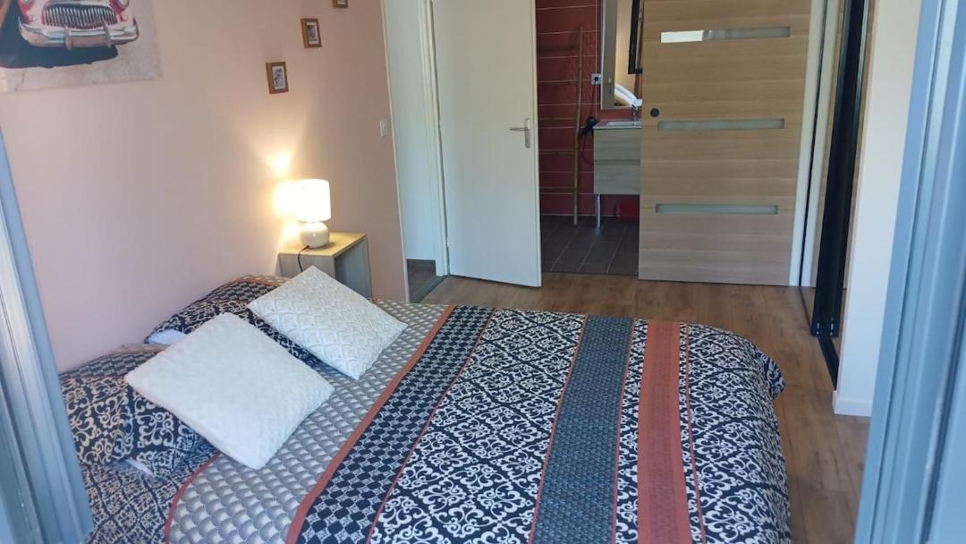 Photo of Bedroom in Le Pont-de-Beauvoisin
