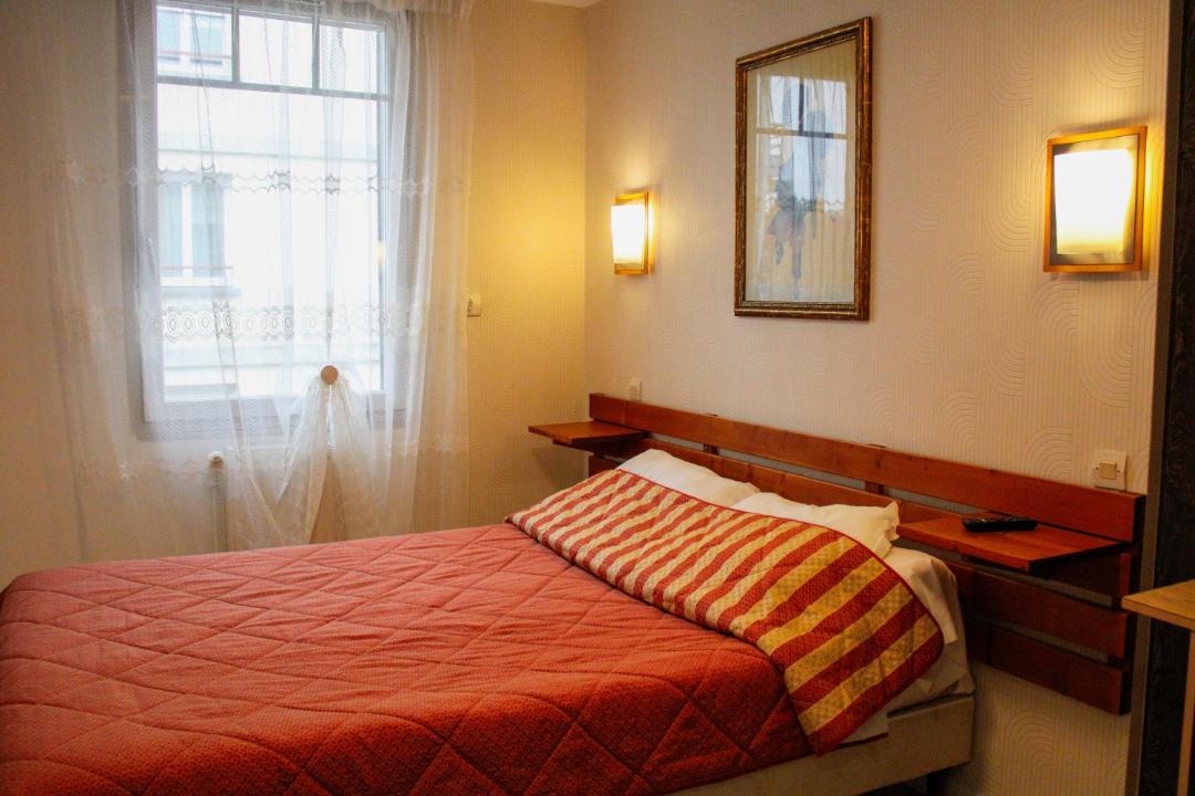 Photo of Bedroom in Forges-les-Eaux