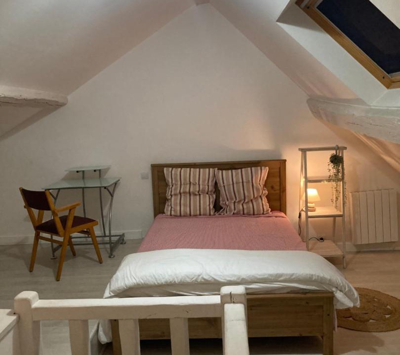 Photo of Bedroom in Neauphle-le-Chateau