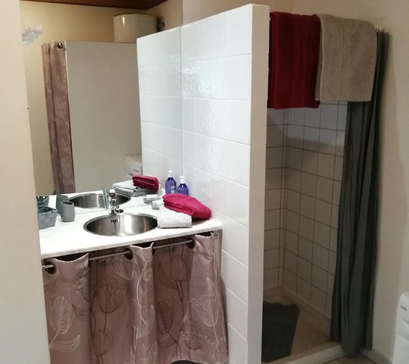 Photo of Bathroom in Bouin