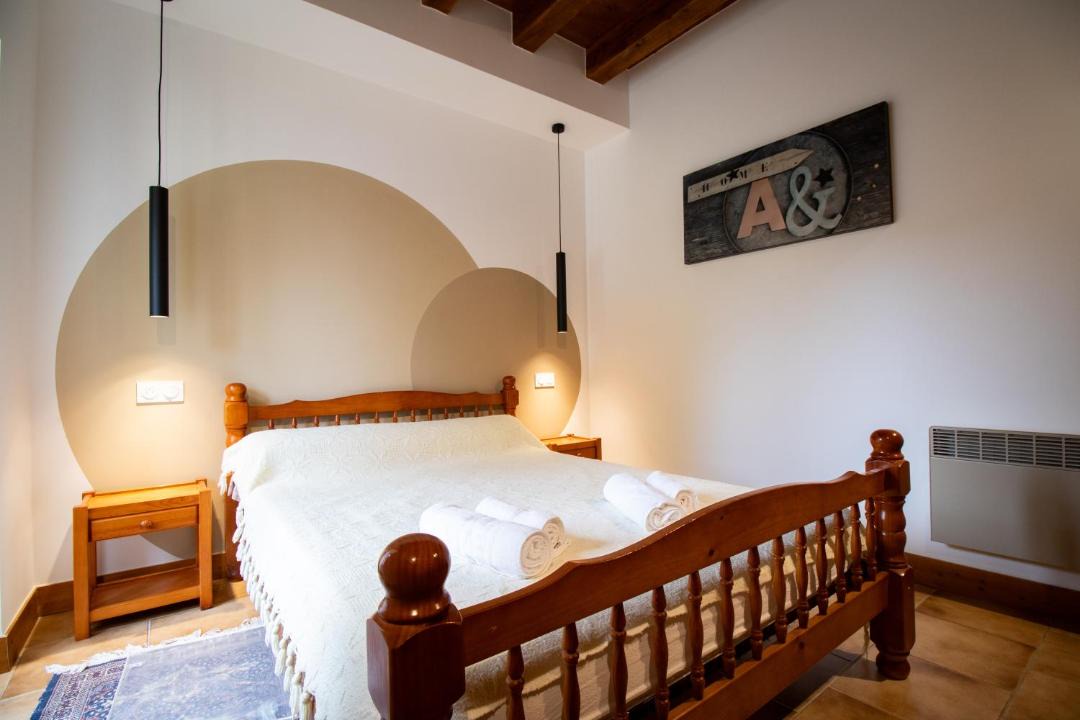 Photo of Bedroom in Saint-Crepin-et-Carlucet