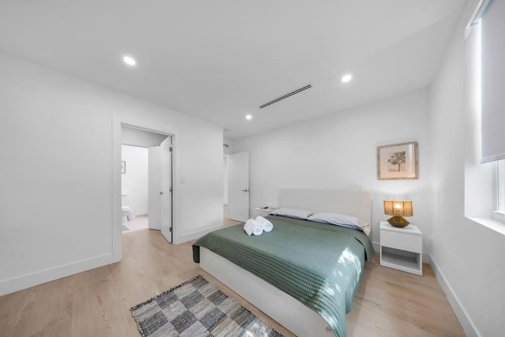 Photo of Bedroom in Allapattah