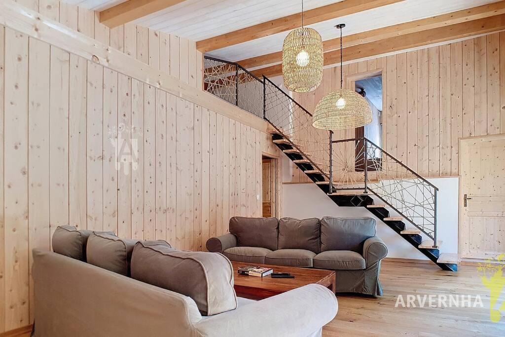 Photo of Livingroom in Chambon-sur-Lac
