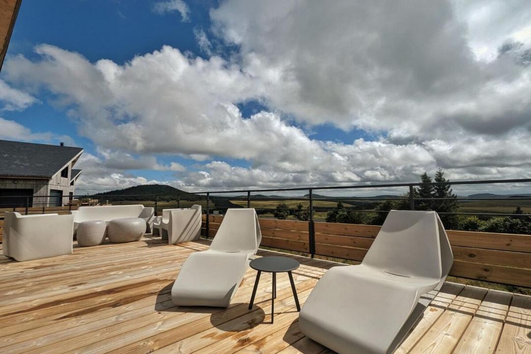 Photo of Patio Balcony in Besse-et-Saint-Anastaise