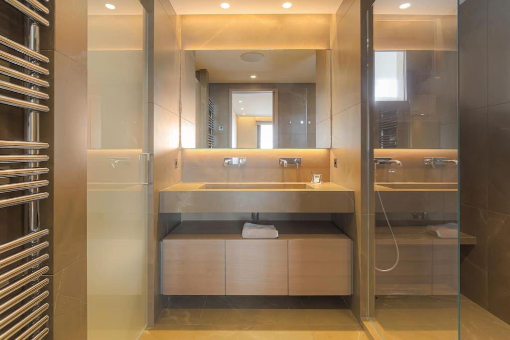 Photo of Bathroom in 6th Arrondissement