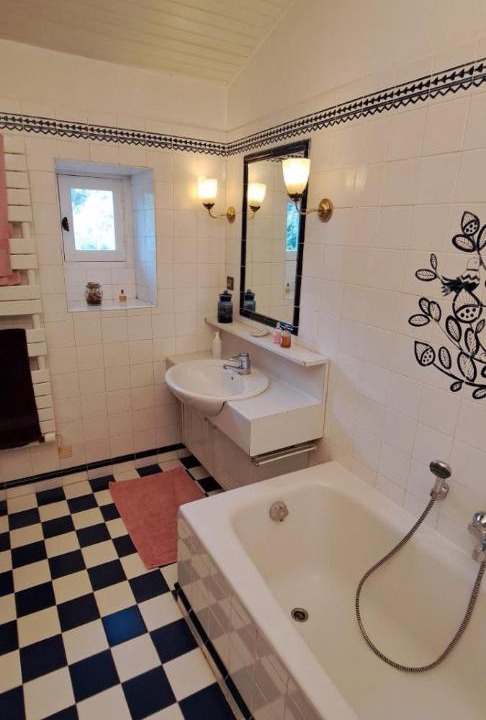 Photo of Bathroom in Balazuc