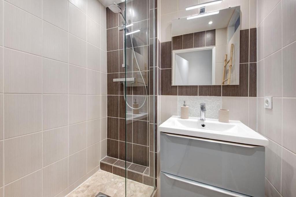 Photo of Bathroom in Marechal Lyautey - Vitton