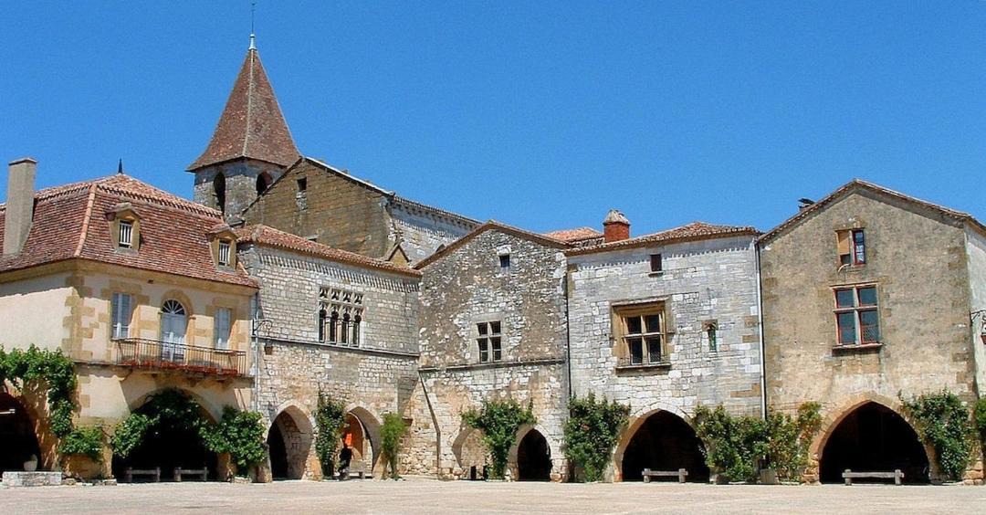 Photo of Buildings in Capdrot