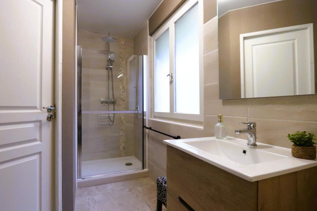 Photo of Bathroom in Manaurie