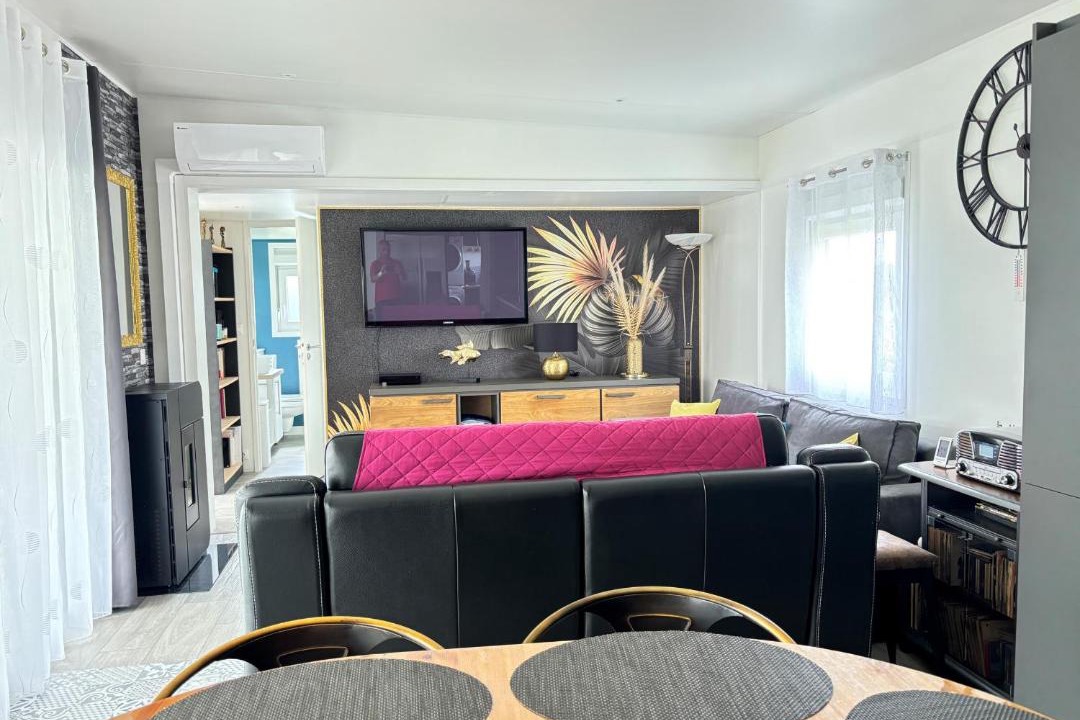 Photo of Livingroom in Sainte-Foy