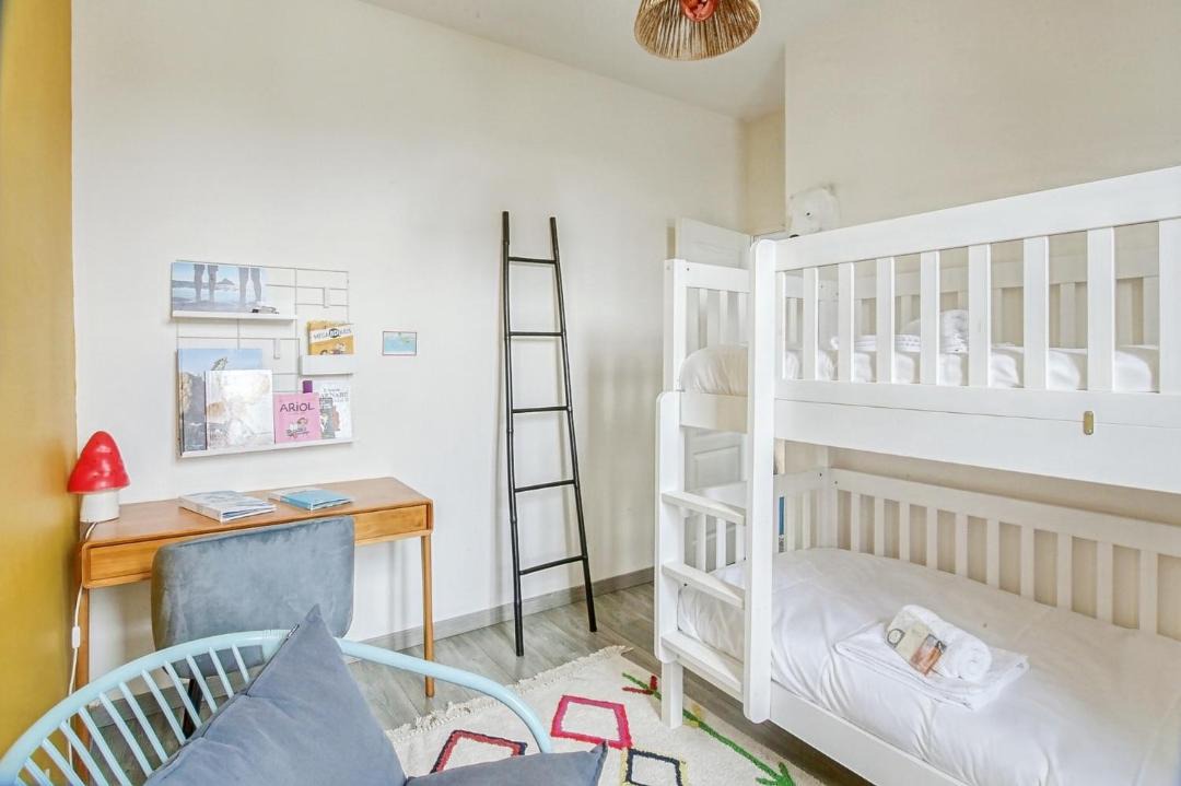 Photo of Bedroom in Saint-Servan