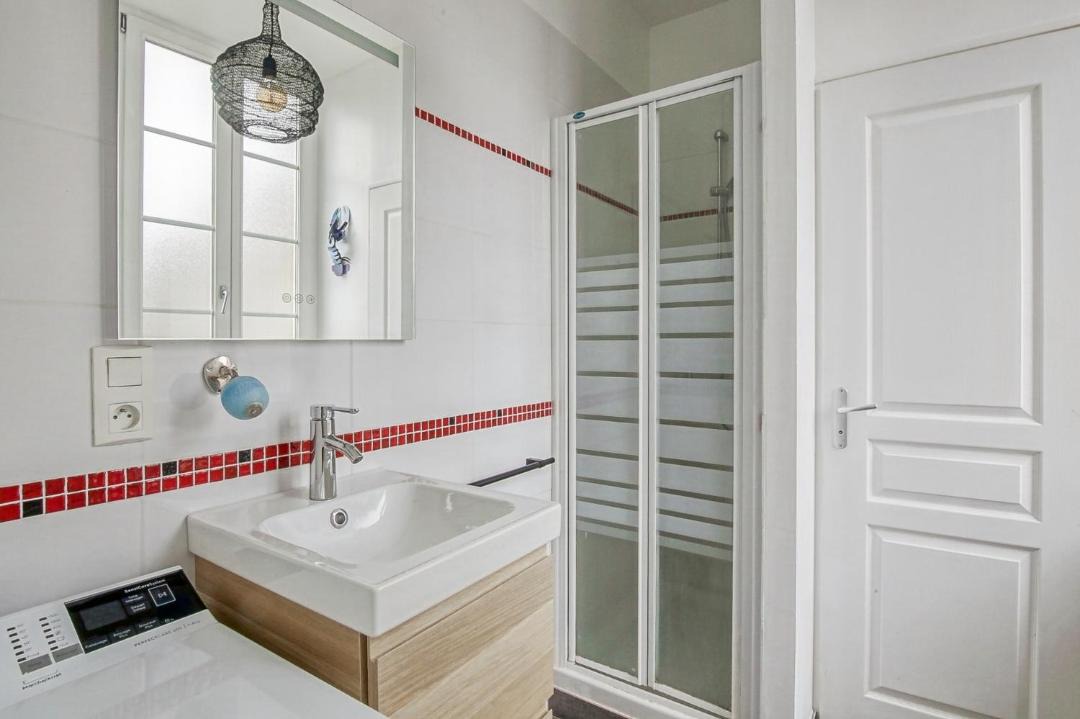 Photo of Bathroom in Saint-Servan