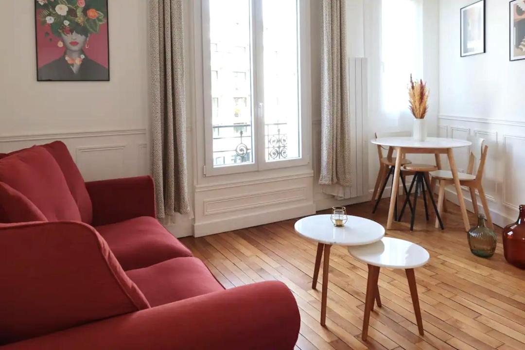 Photo of Livingroom in Suresnes