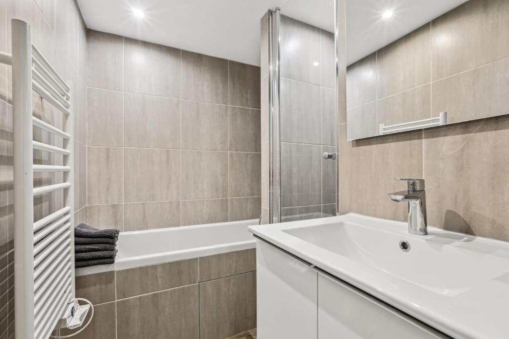 Photo of Bathroom in Necker