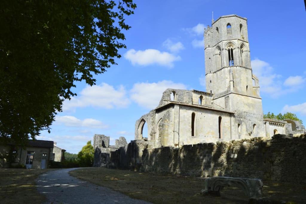 Photo of Buildings in Blasimon