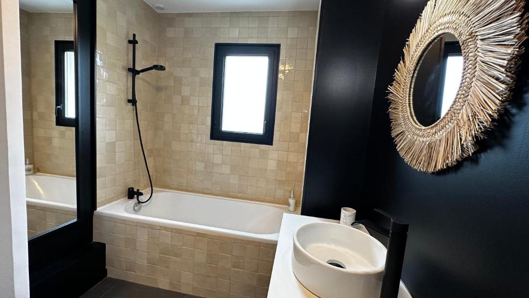 Photo of Bathroom in Justices