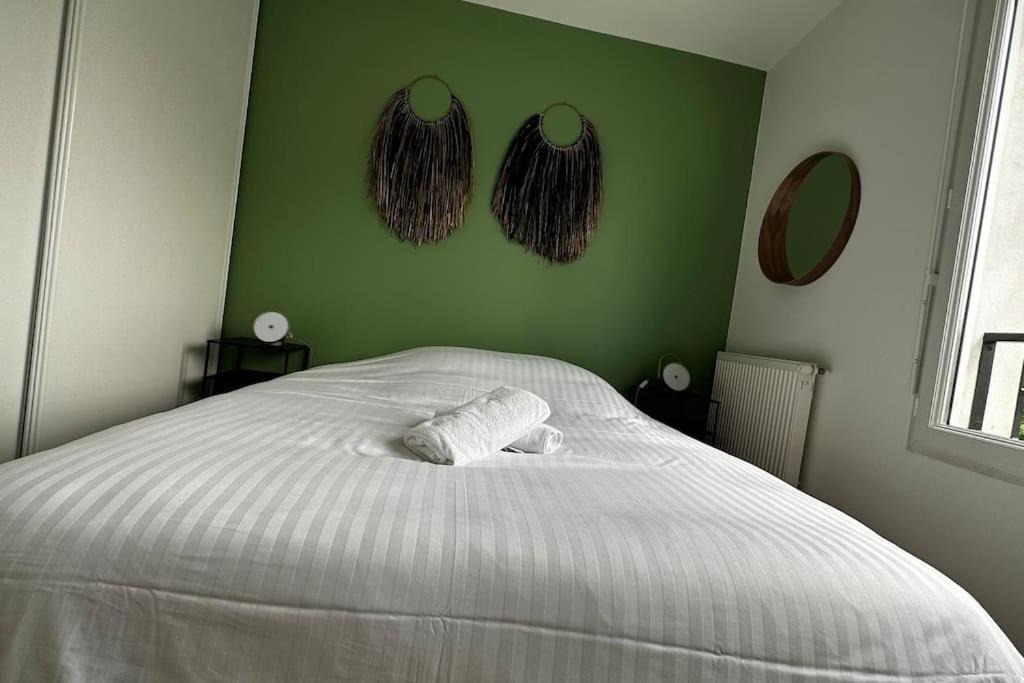 Photo of Bedroom in Justices