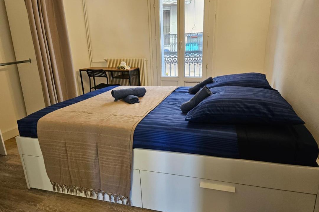 Photo of Bedroom in Beziers City Centre