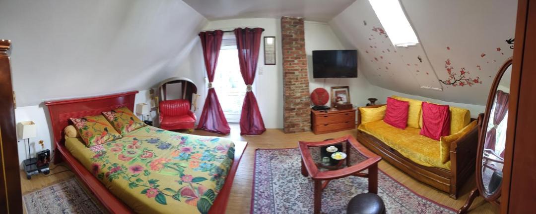 Photo of Bedroom in La Couture Boussey