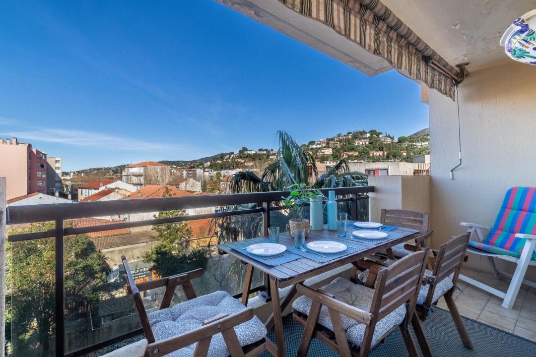 Photo of Patio Balcony in Le Lavandou