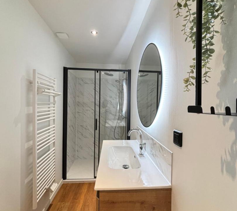 Photo of Bathroom in Saint-Aignan
