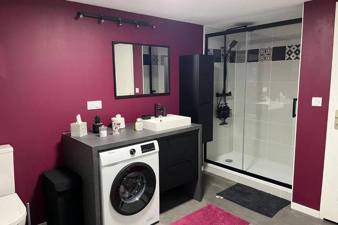 Photo of Bathroom in Vernaison
