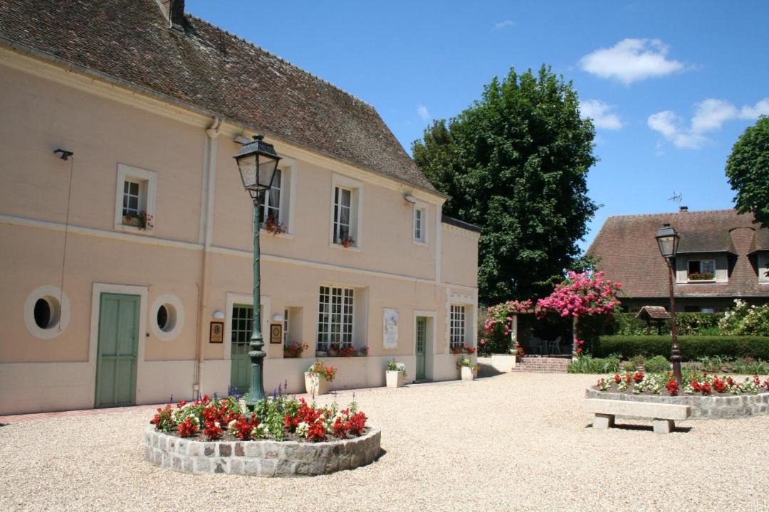 Photo of Others in Les Andelys