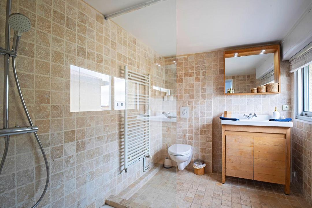 Photo of Bathroom in Carnon-Plage