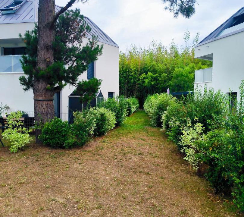 Photo of Others in Villenave-d'Ornon