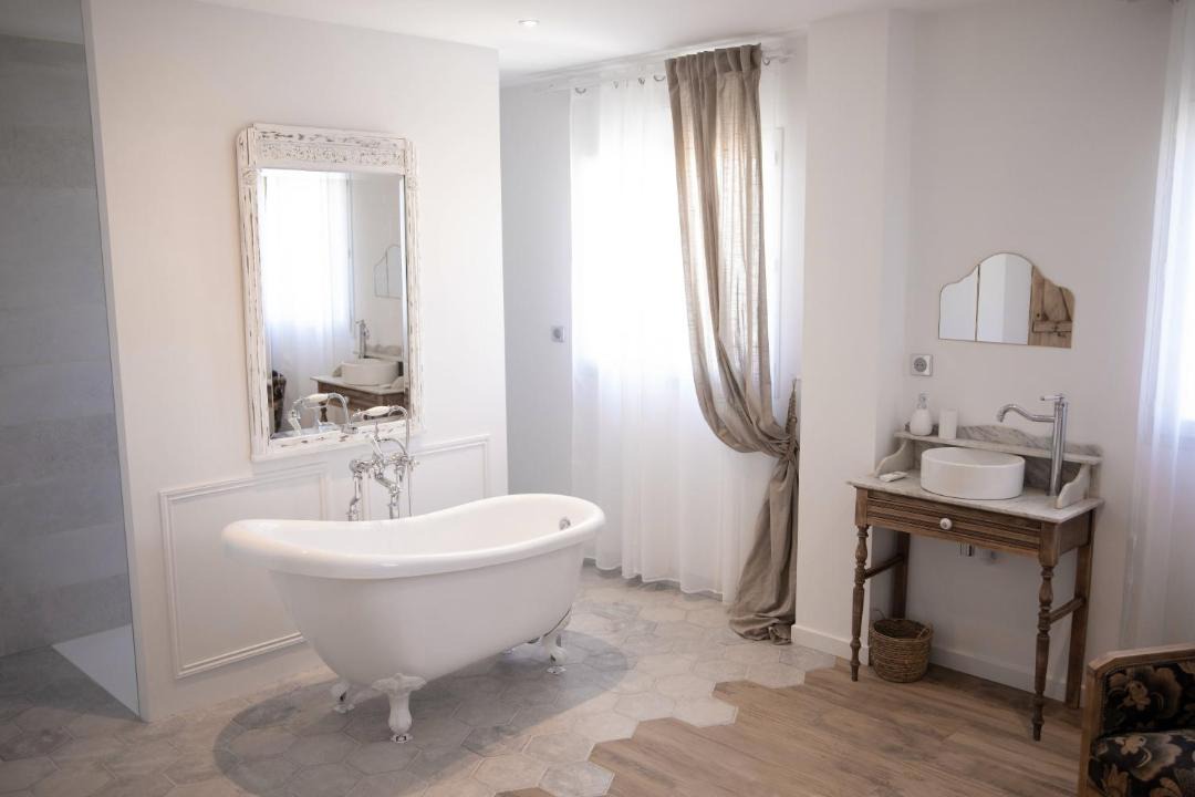 Photo of Bathroom in Onzain