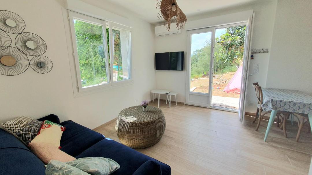 Photo of Livingroom in Pegomas