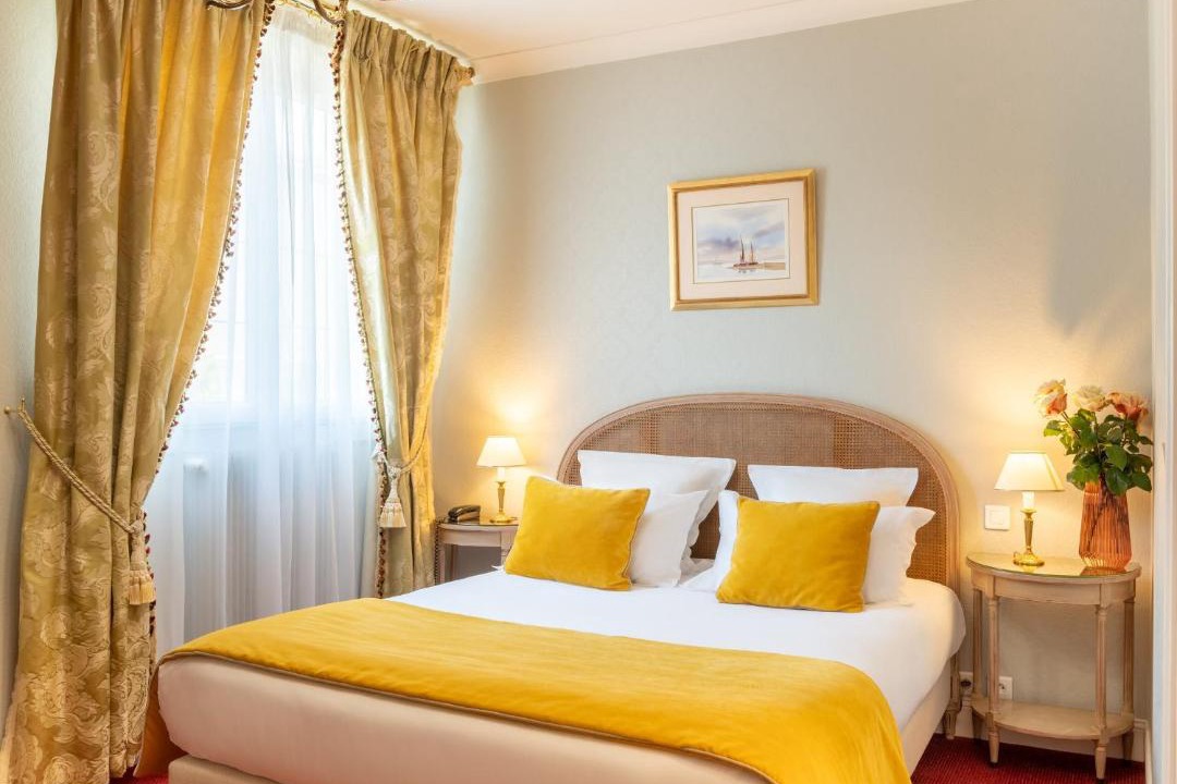 Photo of Bedroom in Reims City Centre